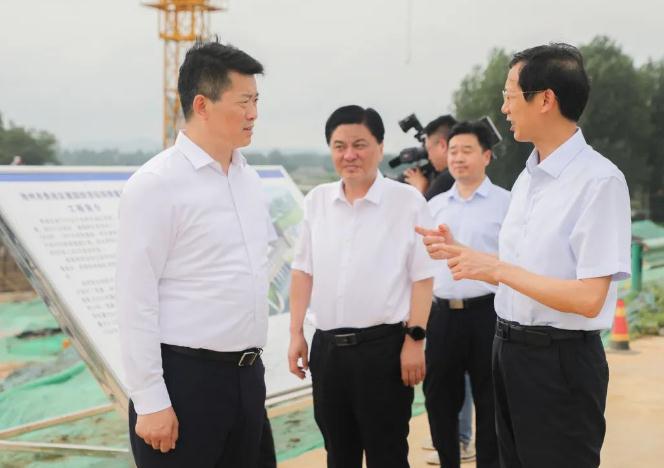 省委常委、副省長(zhǎng)張紅文來(lái)池督導(dǎo)檢查防汛備汛工作